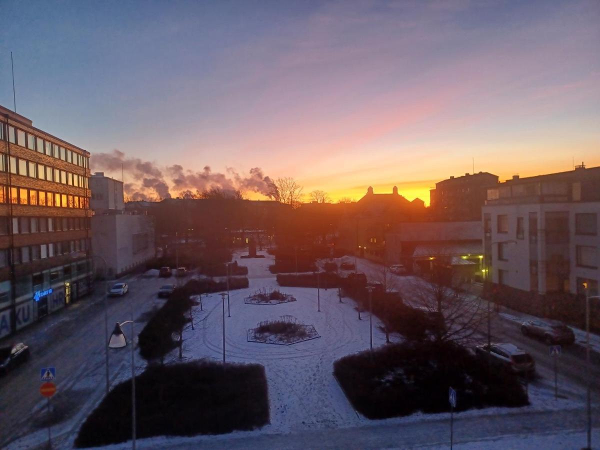 Premium Kaksio Rauman Keskustassa, Parveke Ja Sauna Buitenkant foto
